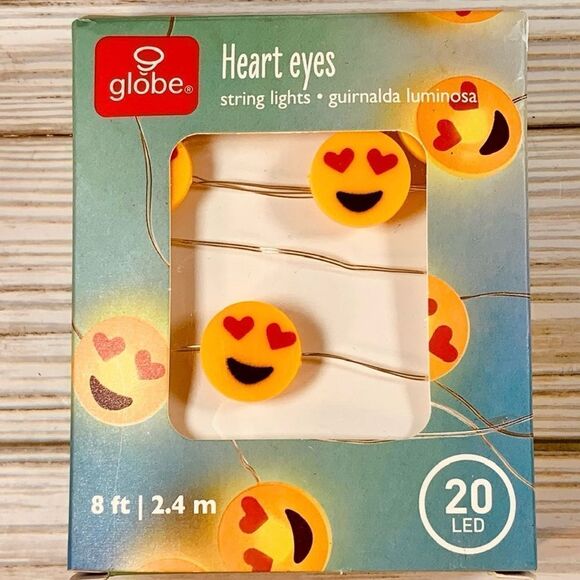 Globe Heart Eye Emoji String Lights - Picture 4 of 4